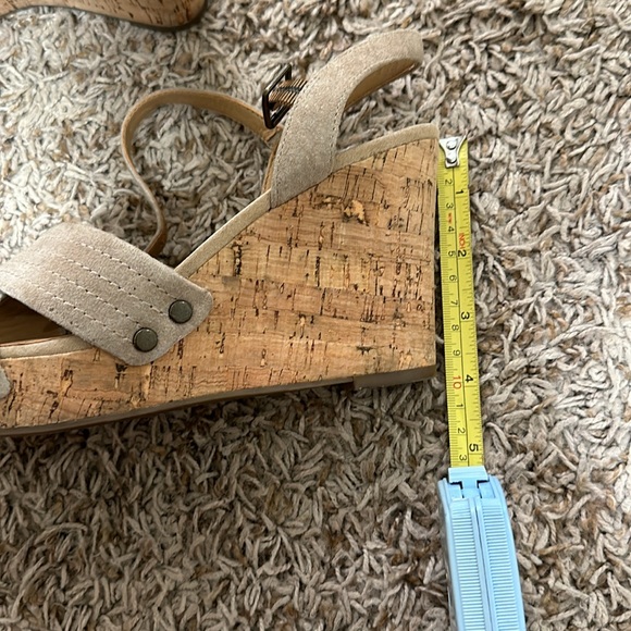 Franco Sarto Nikka Wedge Sandal - Picture 9 of 11